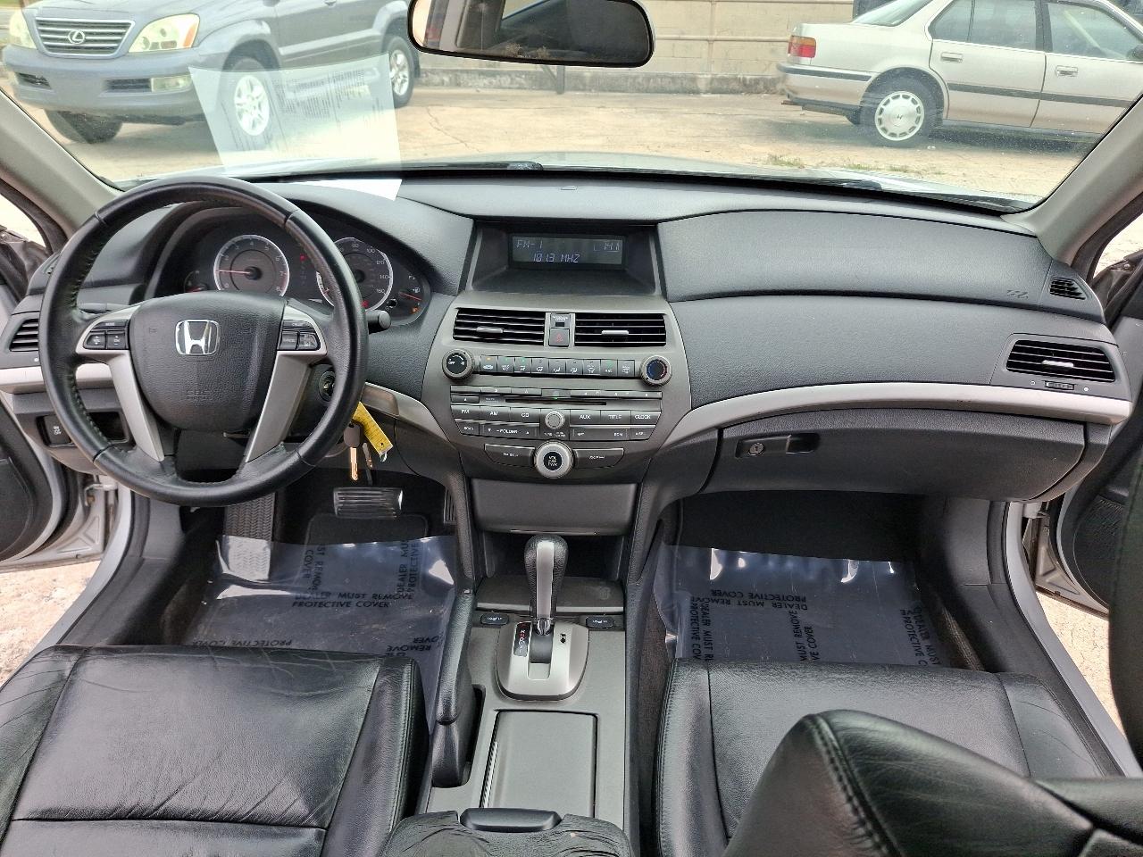 Honda Accord SE Sedan AT 2011