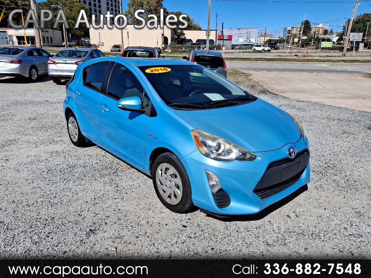 Toyota Prius c Four 2016