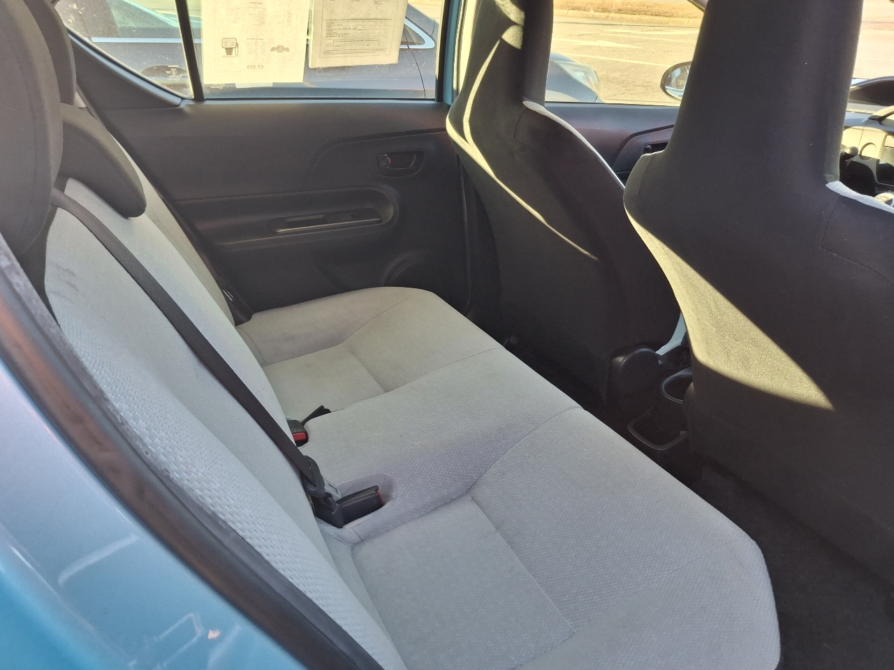 Toyota Prius c Four 2016