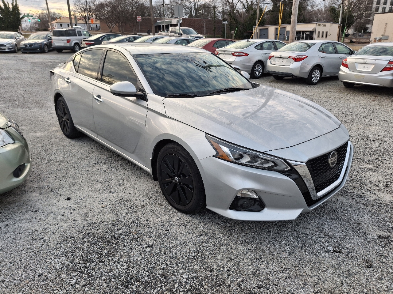 Nissan Altima 2.5 SV 2020