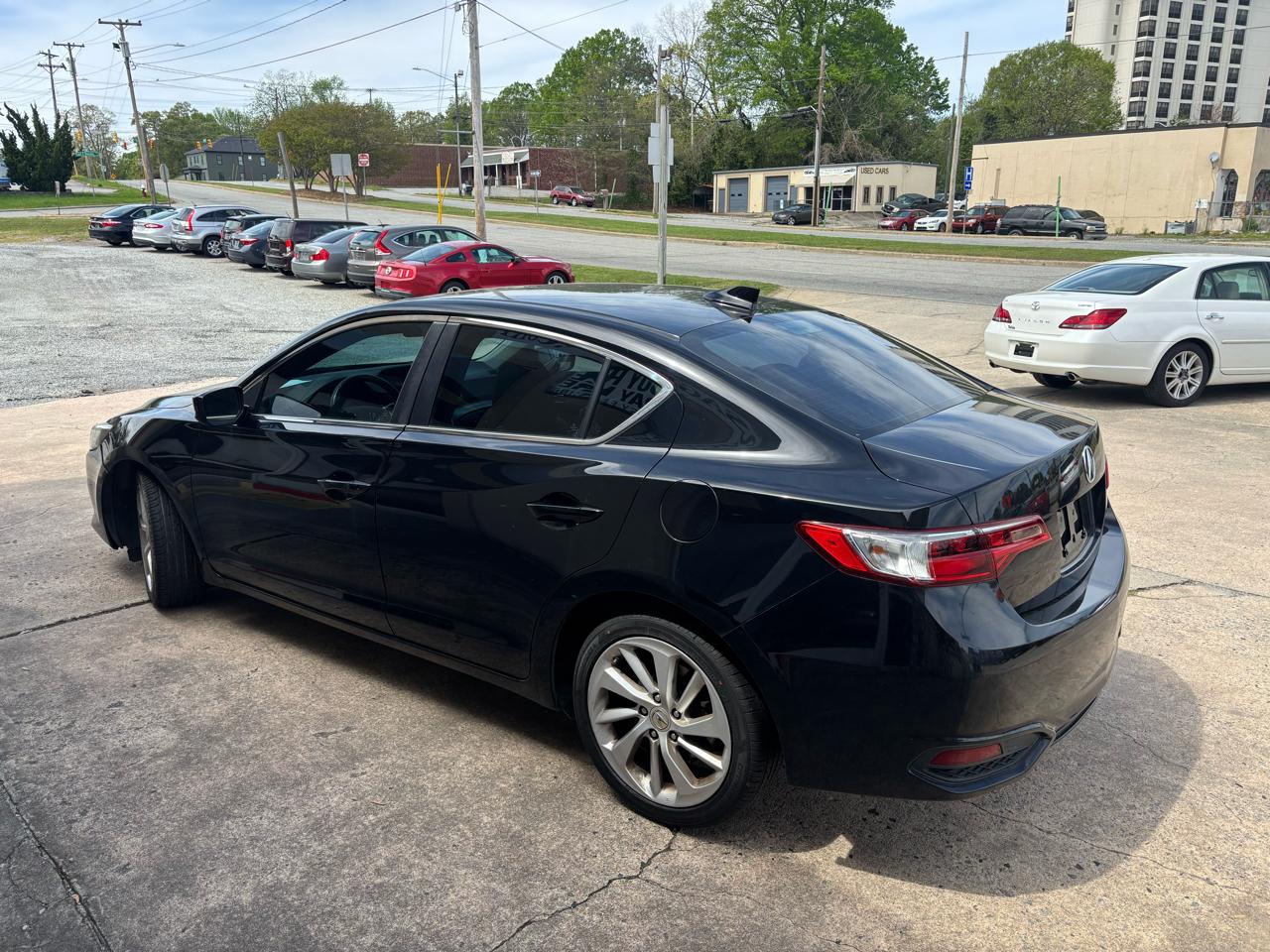 Acura ILX 8-Spd AT 2017
