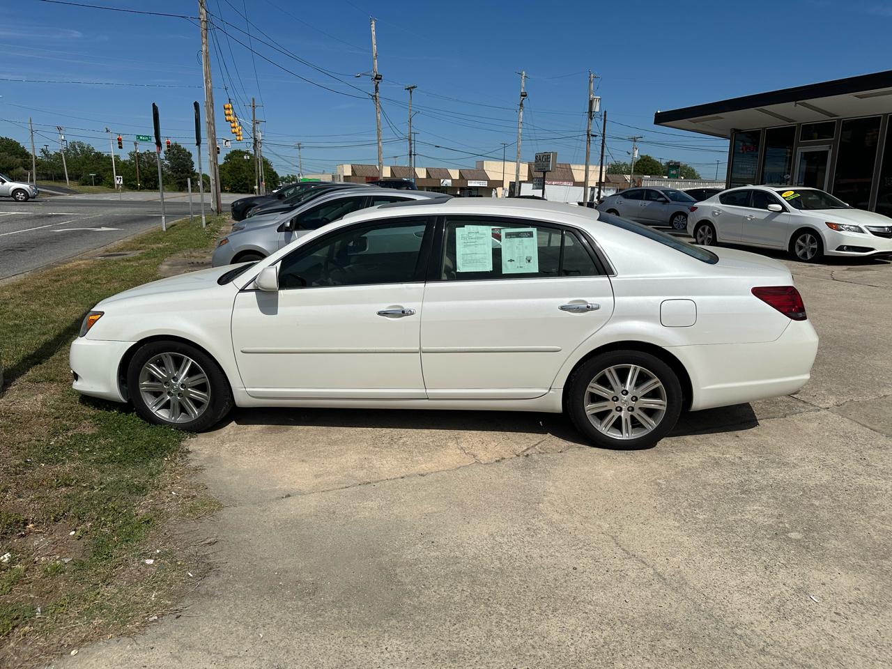 Toyota Avalon XL 2009