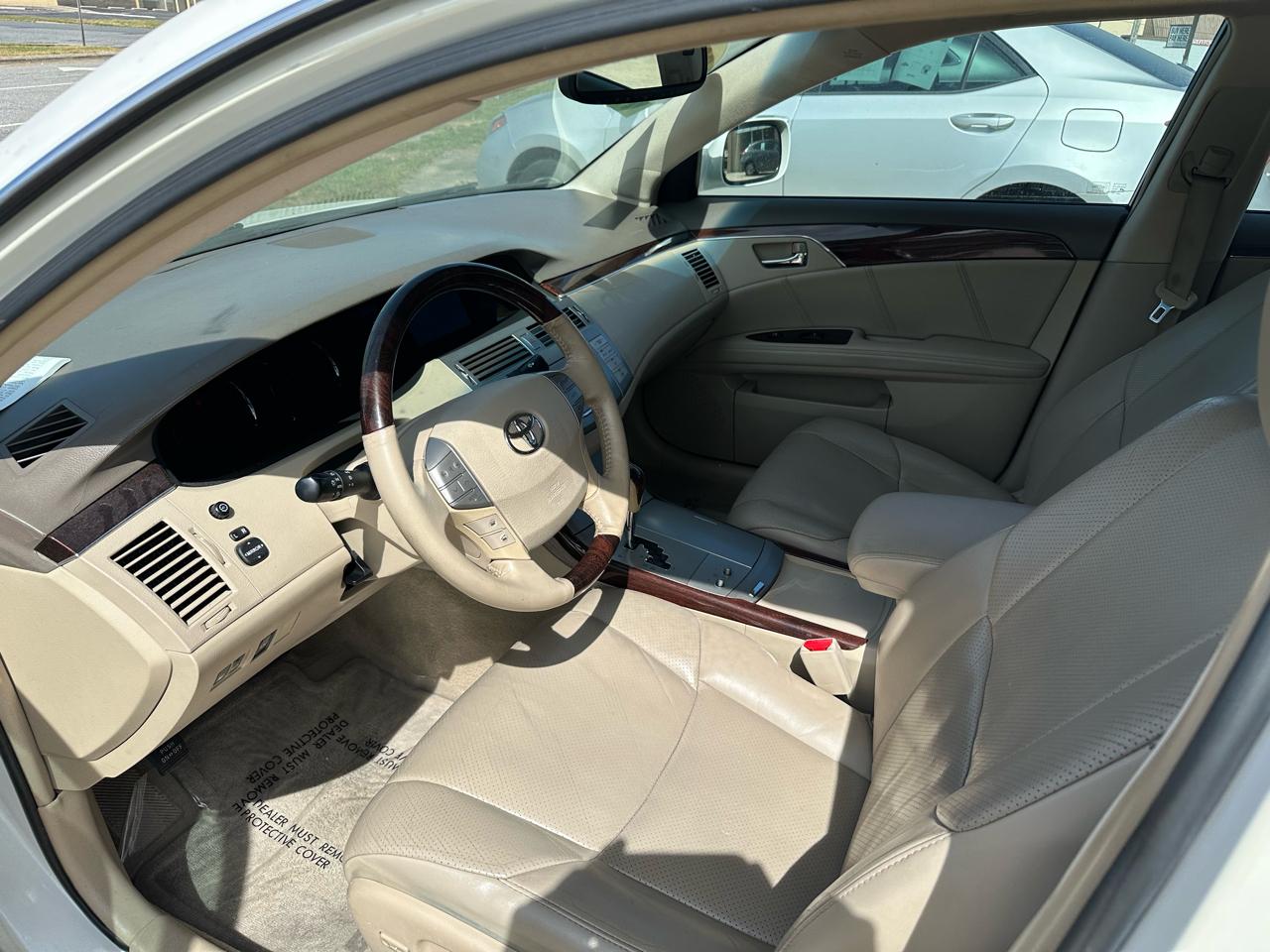 Toyota Avalon XL 2009