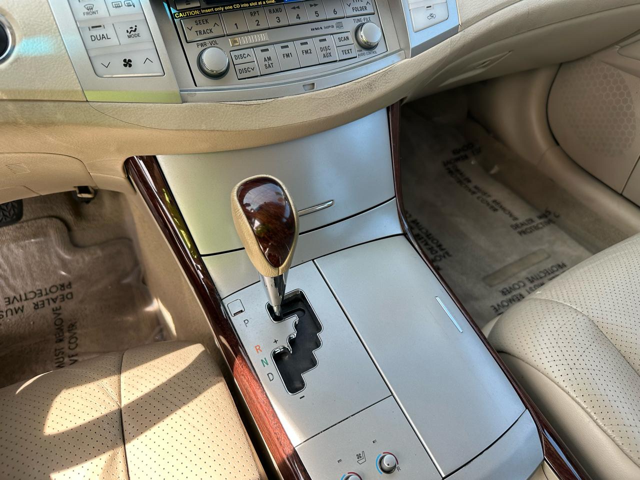 Toyota Avalon XL 2009