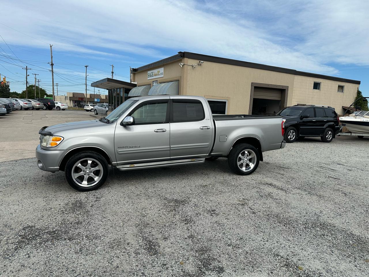 Toyota Tundra SR5 Double Cab 2WD 2004