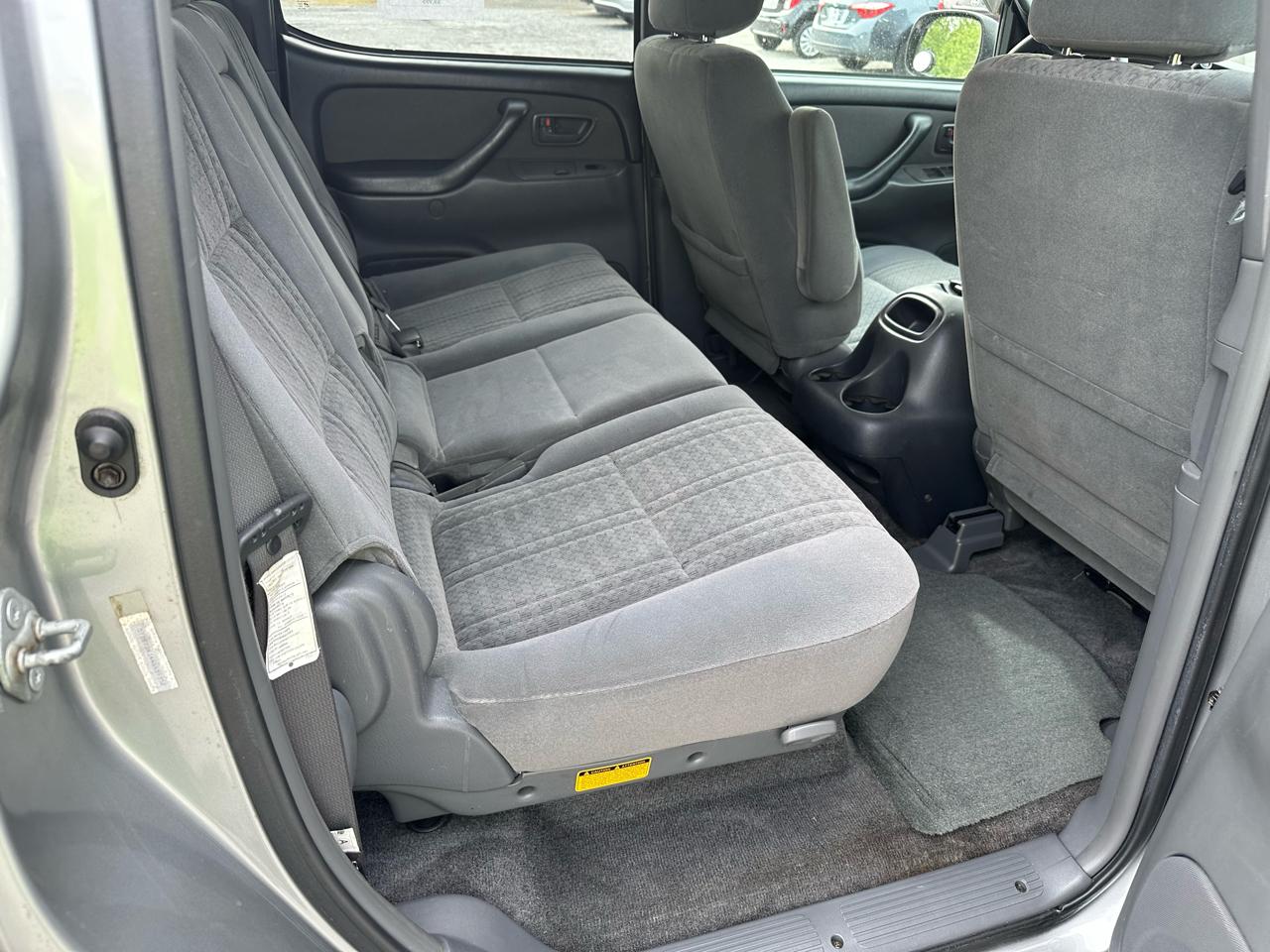 Toyota Tundra SR5 Double Cab 2WD 2004