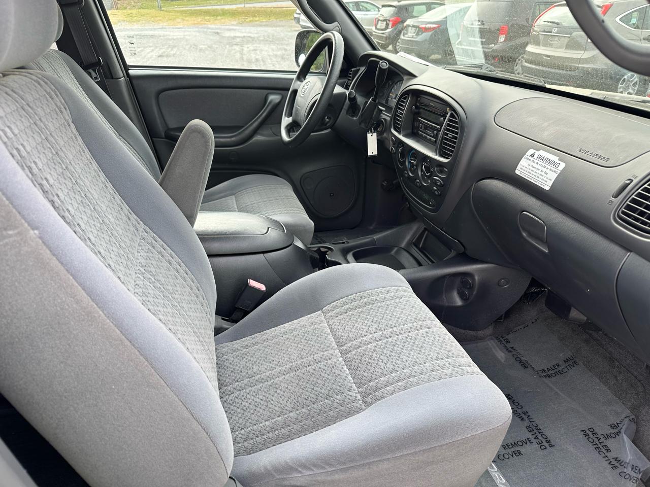 Toyota Tundra SR5 Double Cab 2WD 2004