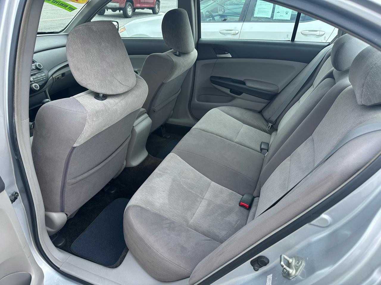 Honda Accord LX sedan AT 2009