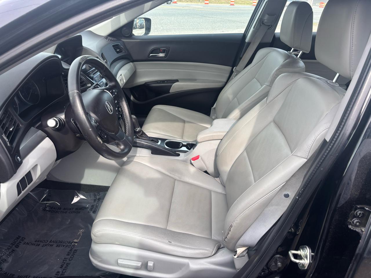 Acura ILX 8-Spd AT 2016