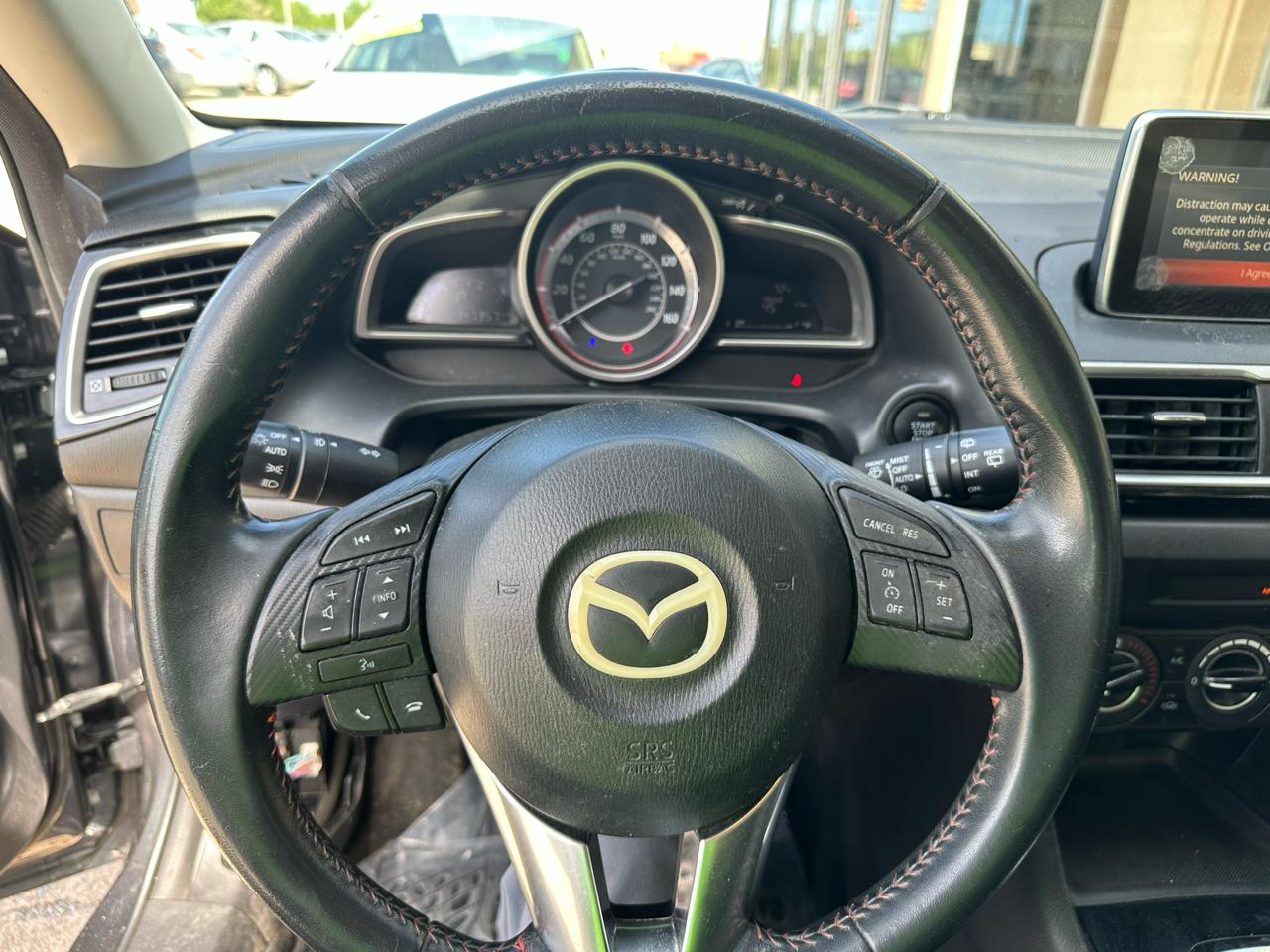 Mazda MAZDA3 i Touring AT 5-Door 2016