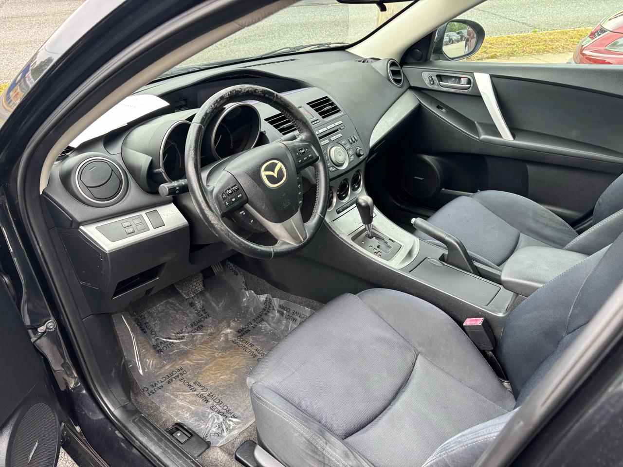 Mazda MAZDA3 i SV AT 4-Door 2011