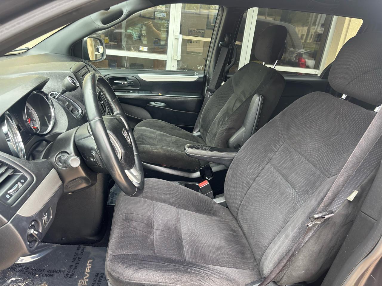Dodge Grand Caravan SE 2015