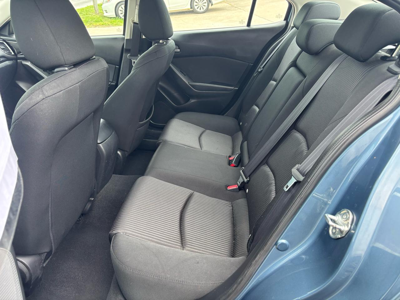 Mazda MAZDA3 i Touring AT 4-Door 2014
