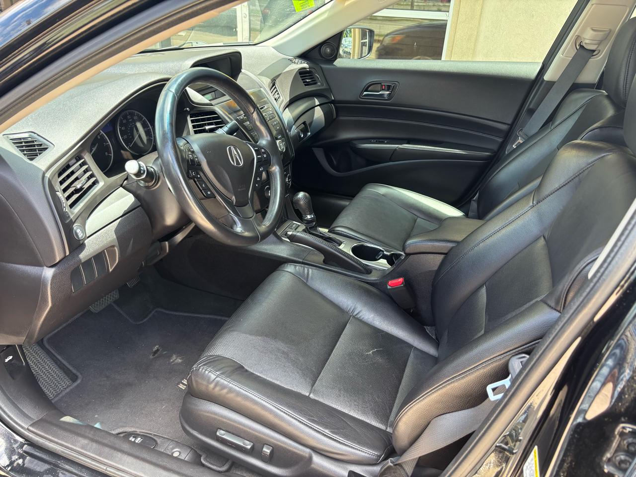 Acura ILX 5-Spd AT 2014