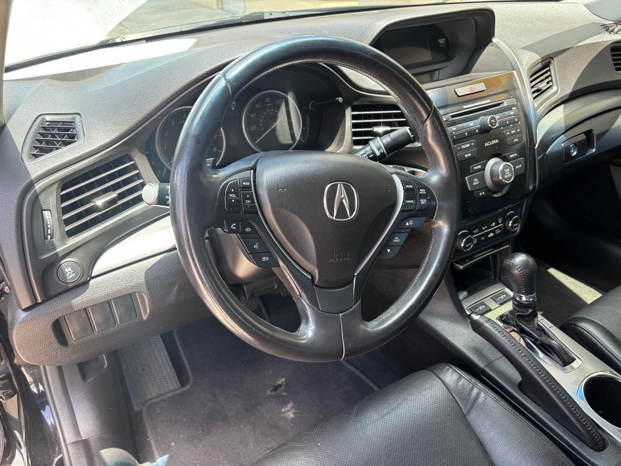 Acura ILX 5-Spd AT 2014