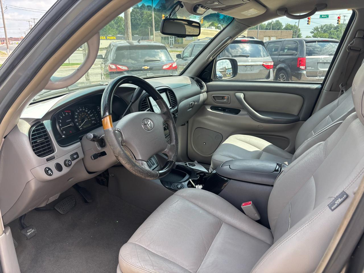 Toyota Sequoia SR5 2WD 2007