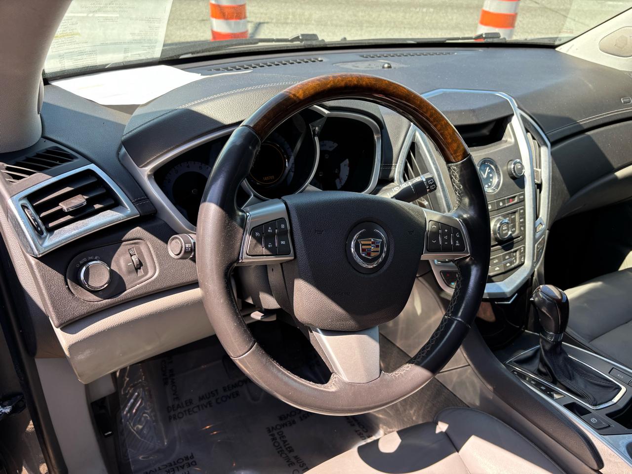 Cadillac SRX Luxury Collection 2010