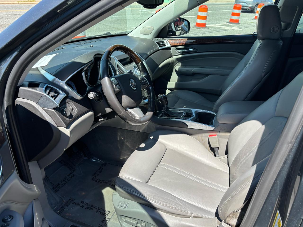 Cadillac SRX Luxury Collection 2010