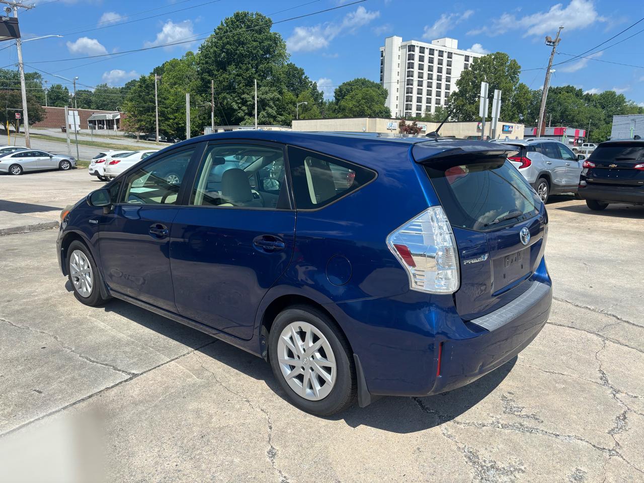 Toyota Prius V Two 2012