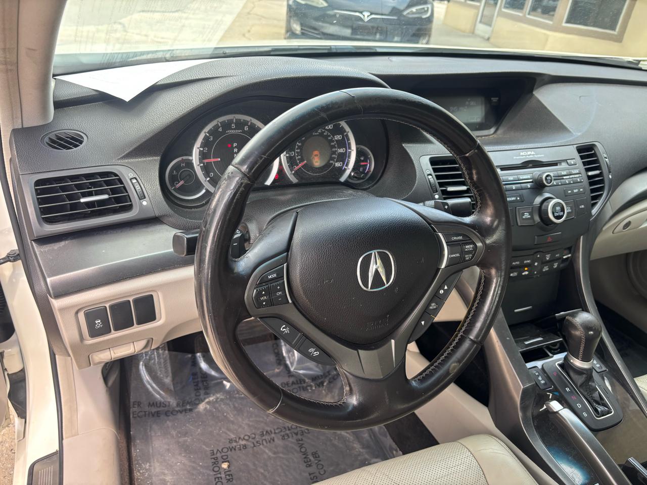 Acura TSX 5-Speed AT with Tech Package 2011
