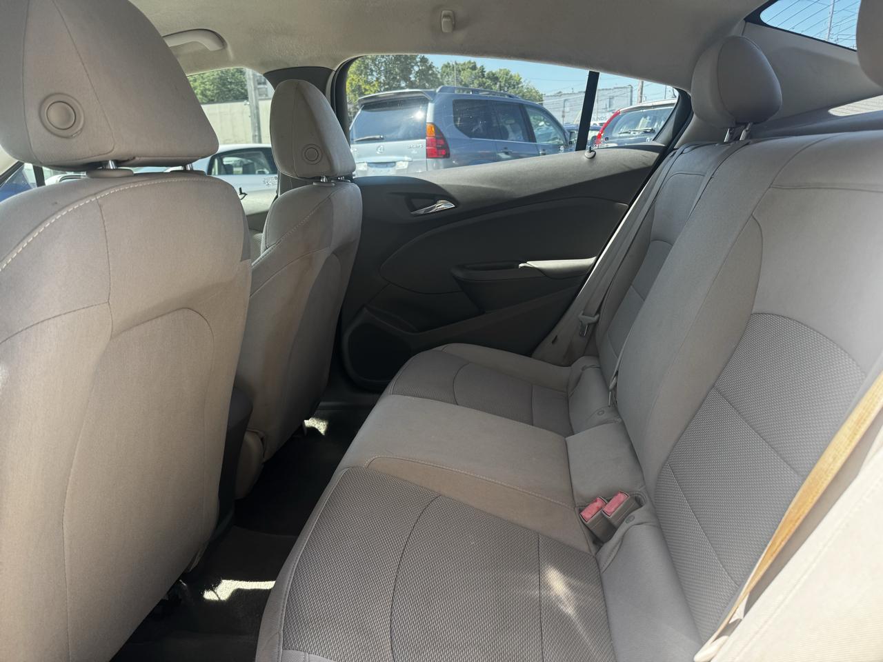 Chevrolet Cruze LS Auto 2017