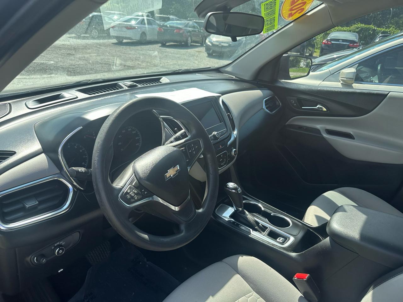 Chevrolet Equinox LS 2WD 2021