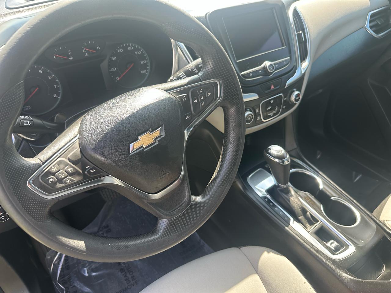 Chevrolet Equinox LS 2WD 2021