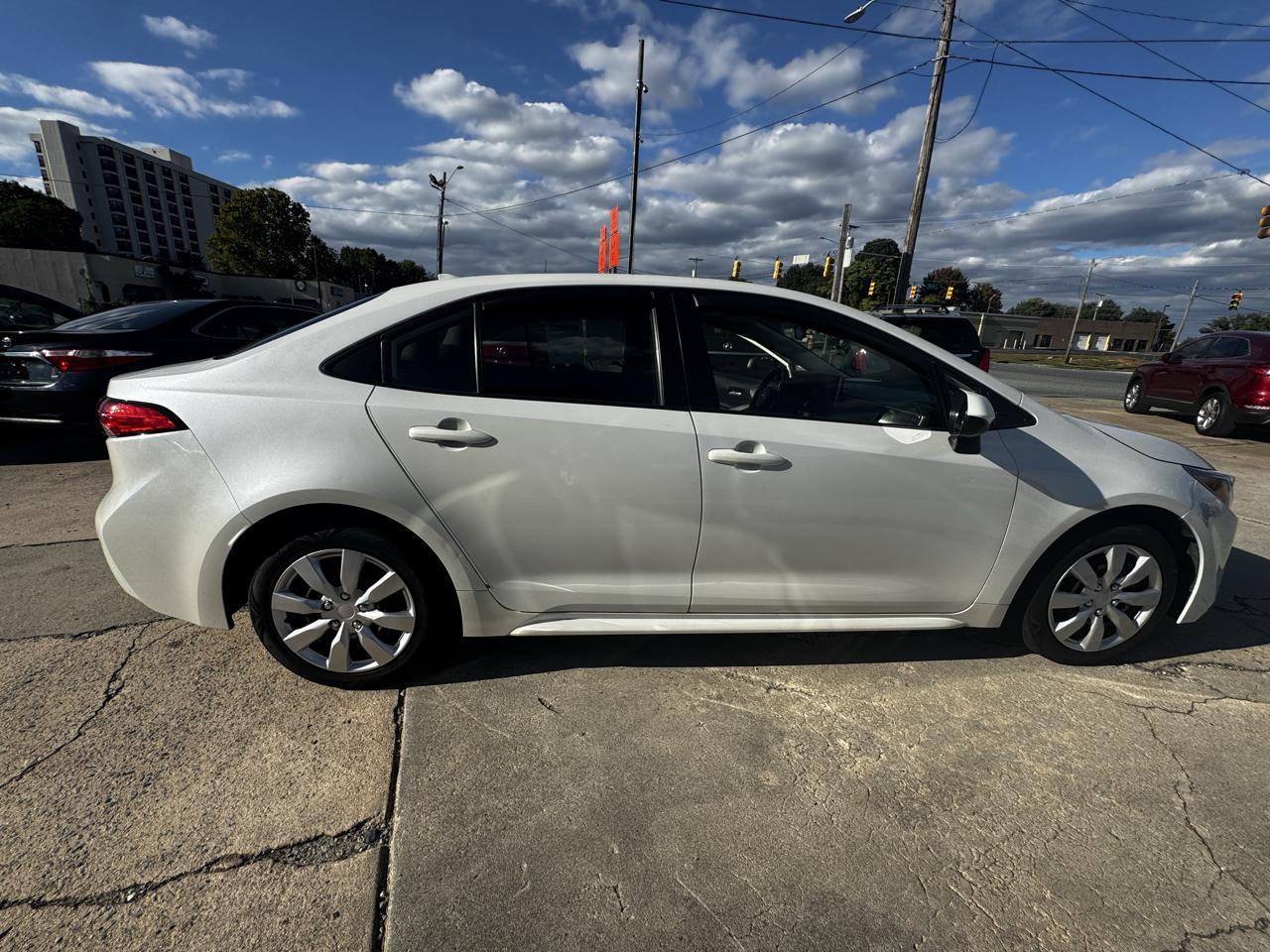 Toyota Corolla LE 2021