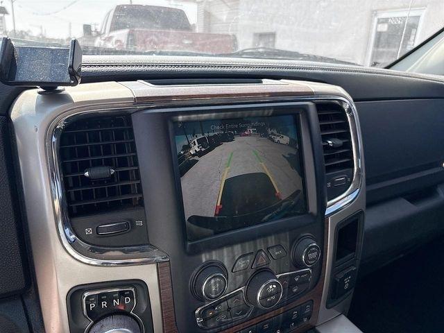 RAM 1500 Laramie Crew Cab SWB 4WD 2015