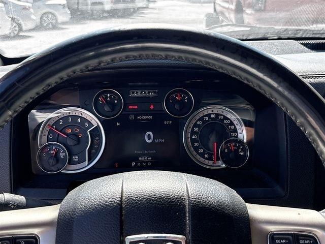 RAM 1500 Laramie Crew Cab SWB 4WD 2015