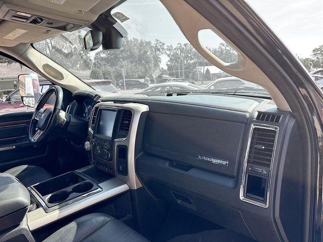 RAM 1500 Laramie Crew Cab SWB 4WD 2015