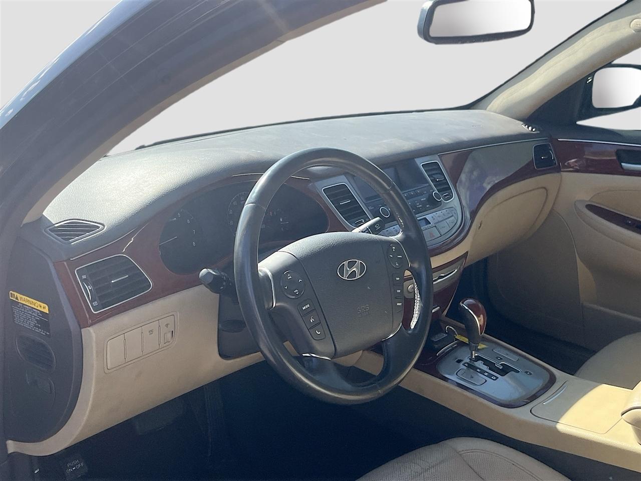 Hyundai Genesis 4dr Sdn V6 3.8L 2014