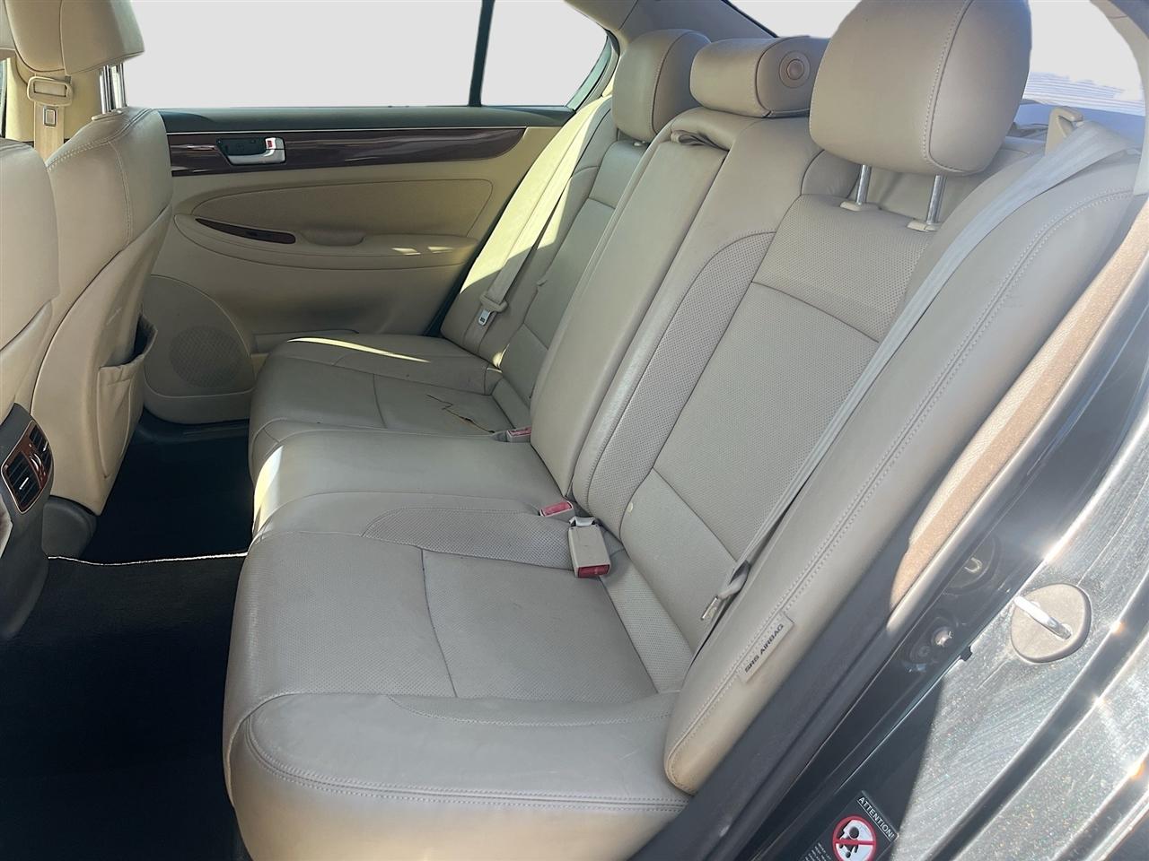 Hyundai Genesis 4dr Sdn V6 3.8L 2014