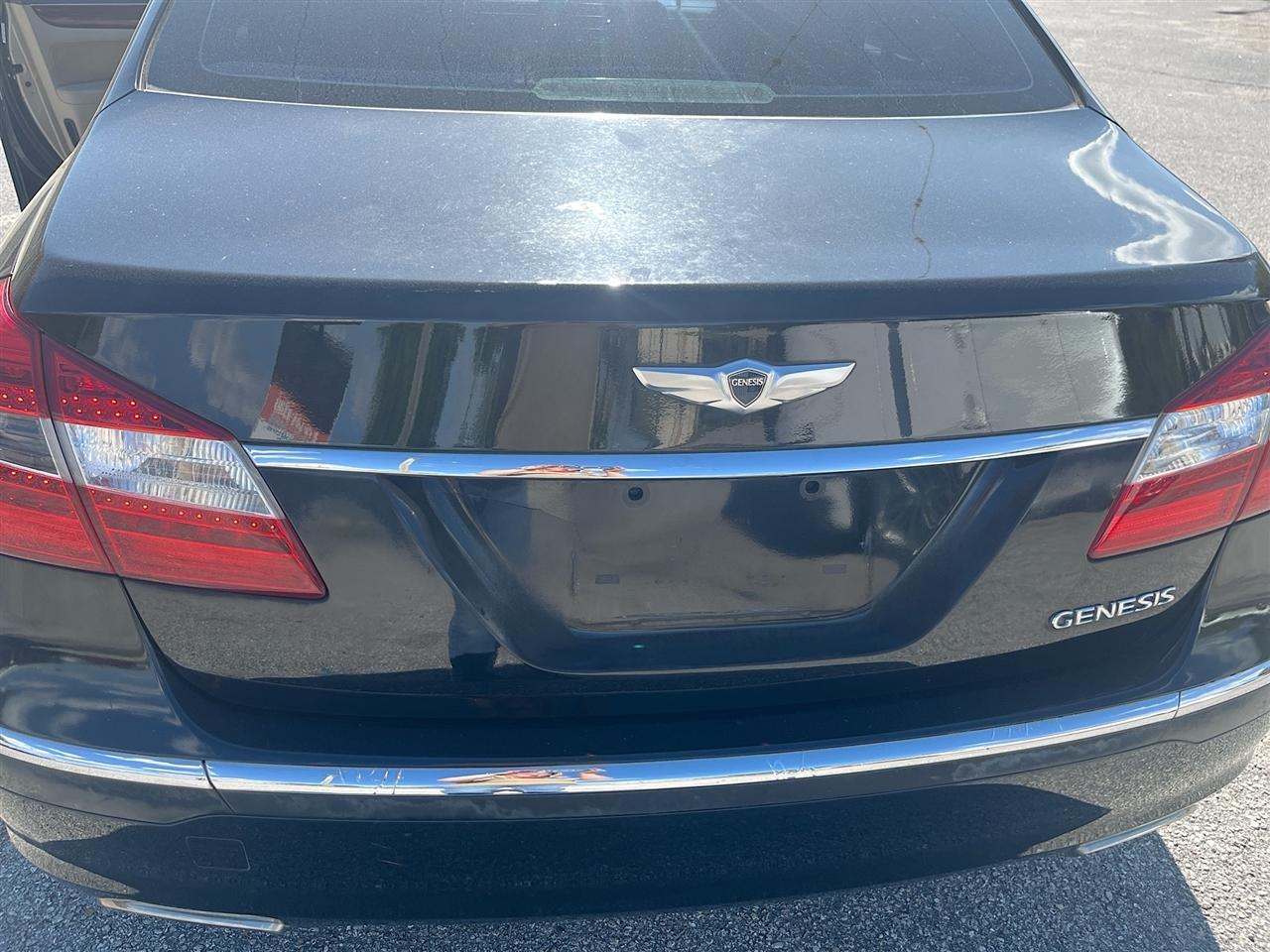 Hyundai Genesis 4dr Sdn V6 3.8L 2014