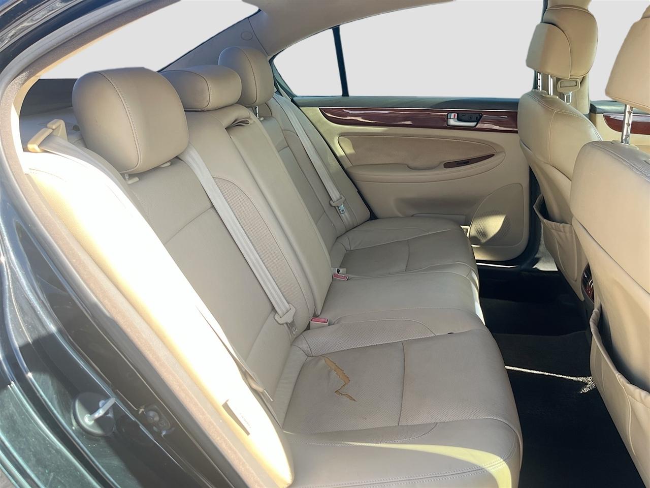 Hyundai Genesis 4dr Sdn V6 3.8L 2014