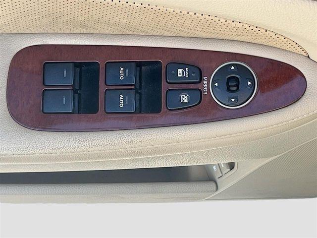 Hyundai Genesis 4dr Sdn V6 3.8L 2014