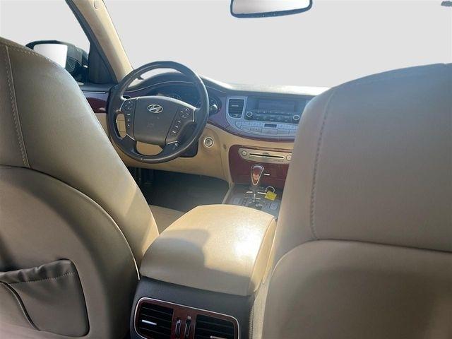 Hyundai Genesis 4dr Sdn V6 3.8L 2014