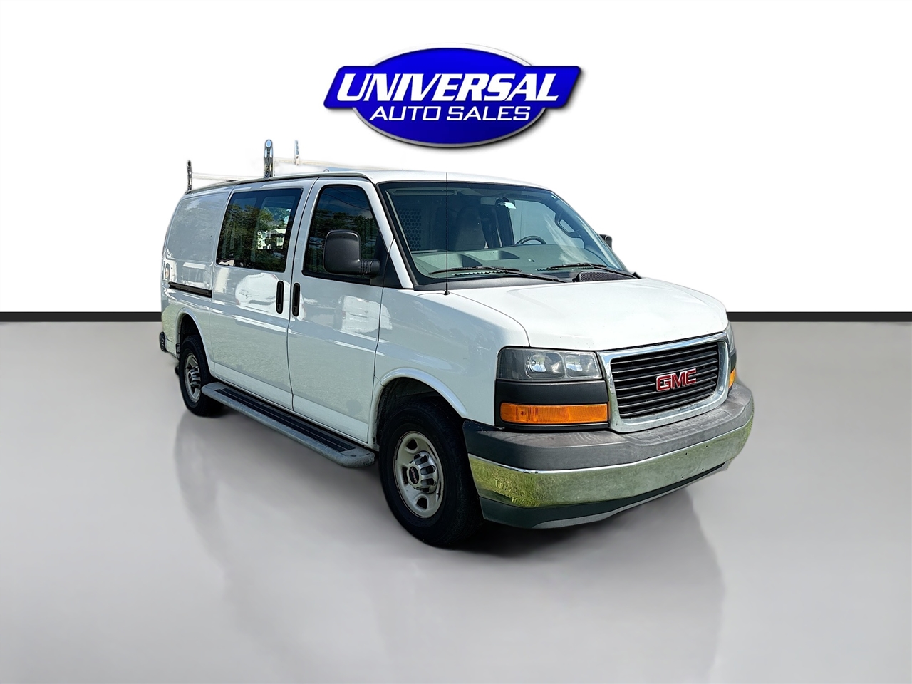 2017 GMC Savana Cargo Van RWD 2500 135"