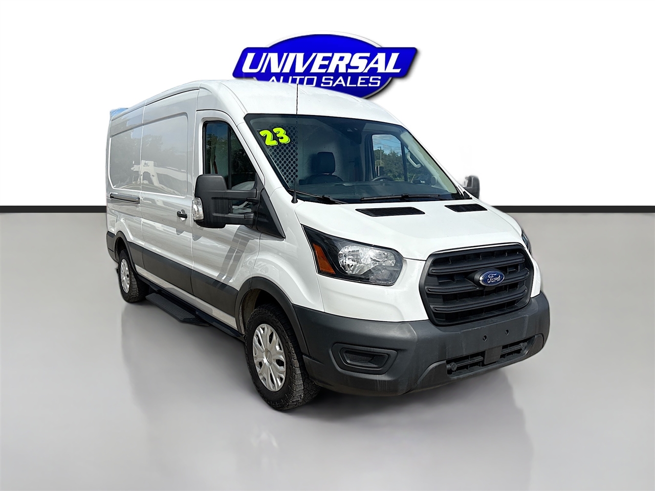 2023 Ford Transit Cargo Van T-350 130" Med Rf 9500 GVWR RWD