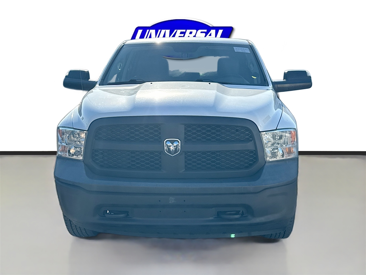 RAM 1500 4WD Crew Cab 140.5" Tradesman 2016 RAM 1500 4WD Crew Cab 140.5" Tradesman 2016