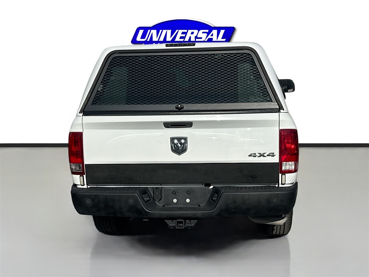 RAM 1500 4WD Crew Cab 140.5" Tradesman 2016 RAM 1500 4WD Crew Cab 140.5" Tradesman 2016