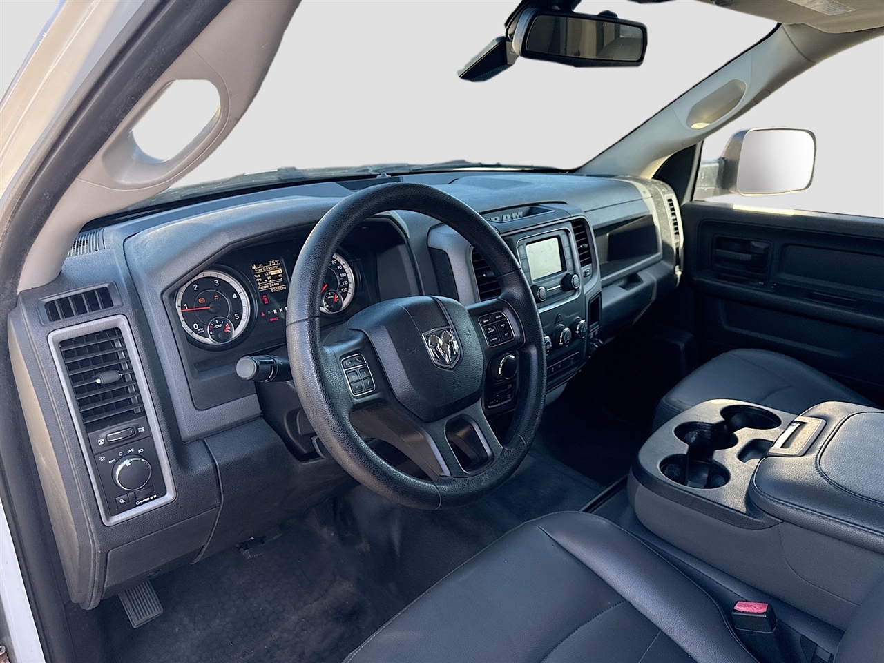 RAM 1500 4WD Crew Cab 140.5" Tradesman 2016 RAM 1500 4WD Crew Cab 140.5" Tradesman 2016