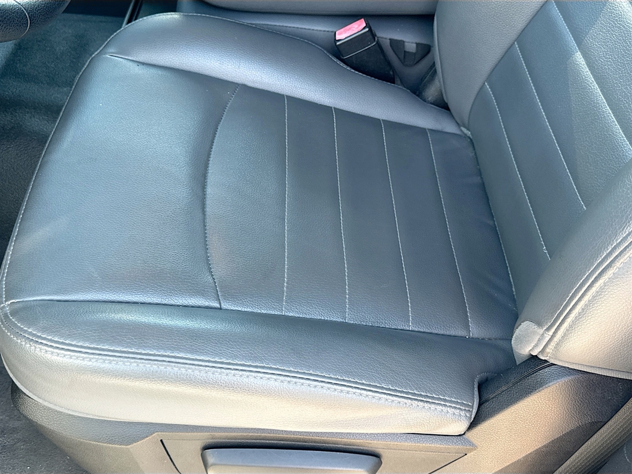 RAM 1500 4WD Crew Cab 140.5" Tradesman 2016 RAM 1500 4WD Crew Cab 140.5" Tradesman 2016