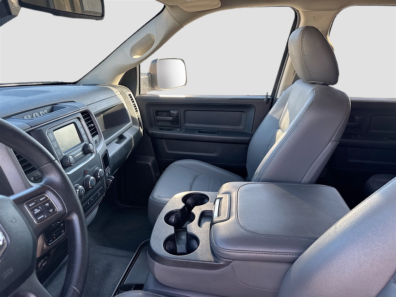 RAM 1500 4WD Crew Cab 140.5" Tradesman 2016 RAM 1500 4WD Crew Cab 140.5" Tradesman 2016