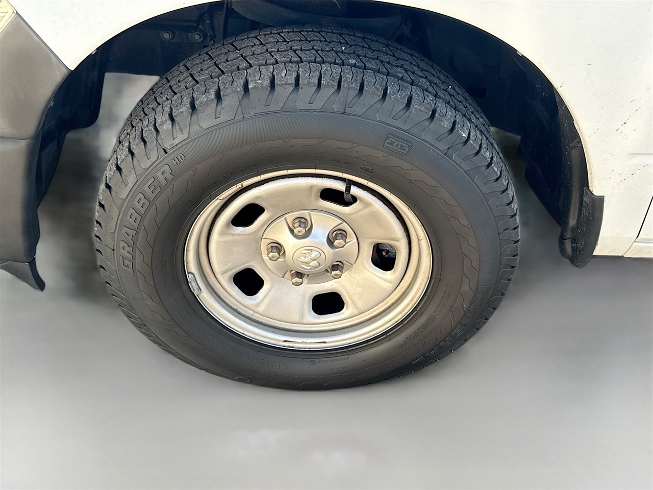 RAM 1500 4WD Crew Cab 140.5" Tradesman 2016 RAM 1500 4WD Crew Cab 140.5" Tradesman 2016