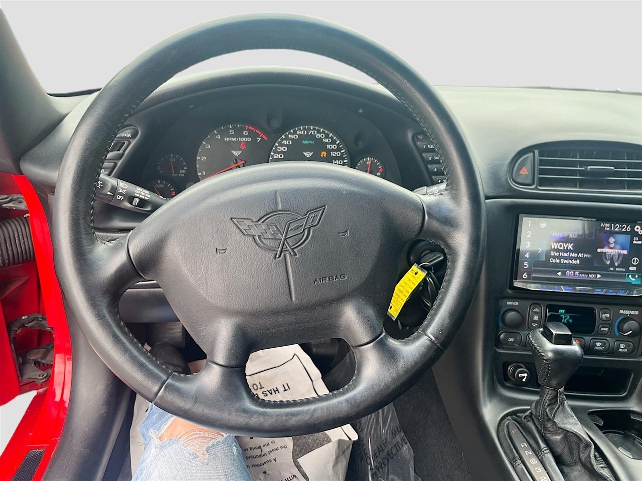 Chevrolet Corvette 2dr Convertible 2002