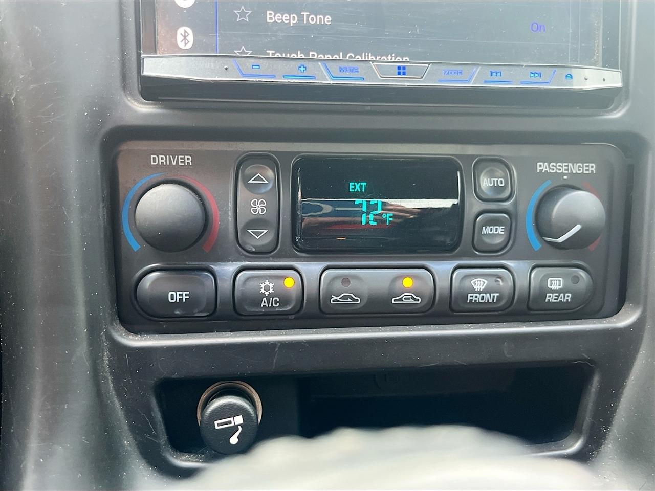 Chevrolet Corvette 2dr Convertible 2002