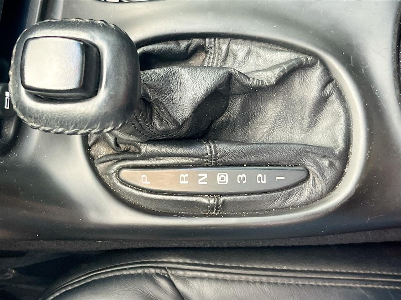 Chevrolet Corvette 2dr Convertible 2002