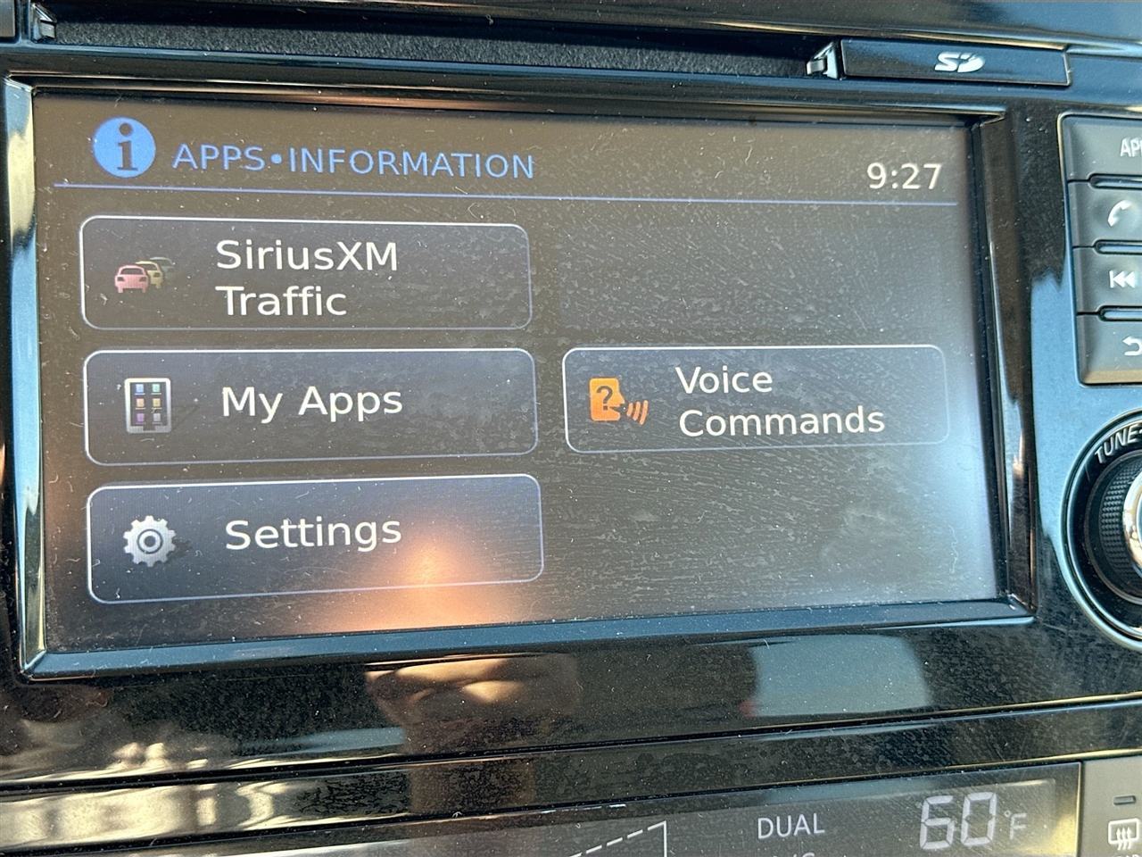 Nissan Rogue FWD 4dr SL 2015 Nissan Rogue FWD 4dr SL 2015