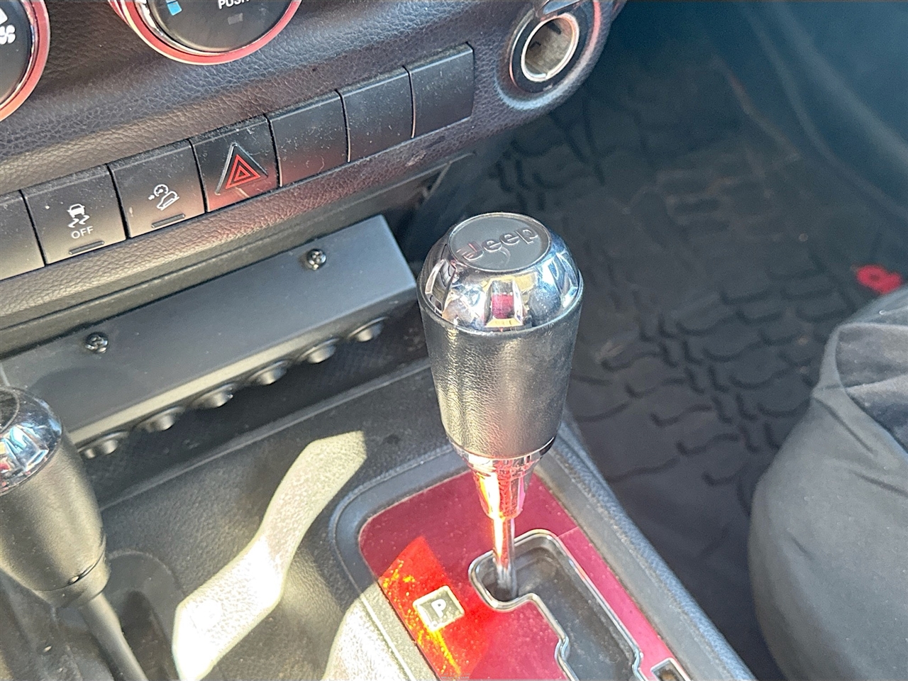 Jeep Wrangler Unlimited 4WD 4dr Freedom Edition *Ltd Avail* 2014 Jeep Wrangler Unlimited 4WD 4dr Freedom Edition *Ltd Avail* 2014